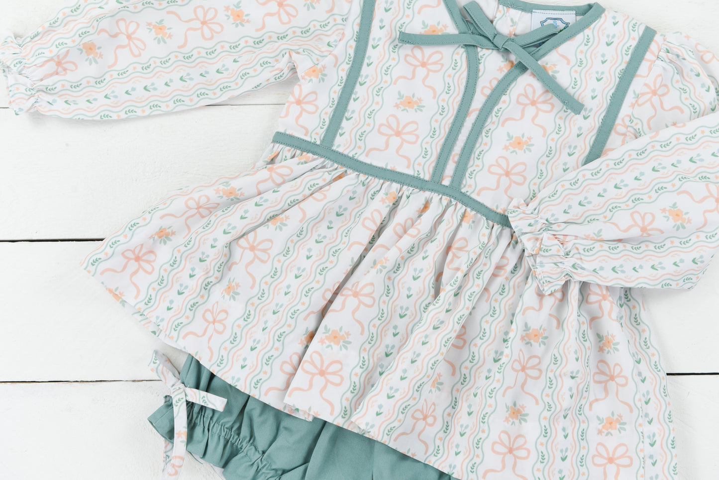 Fancy Fall Trellis  Sage Bloomer Set